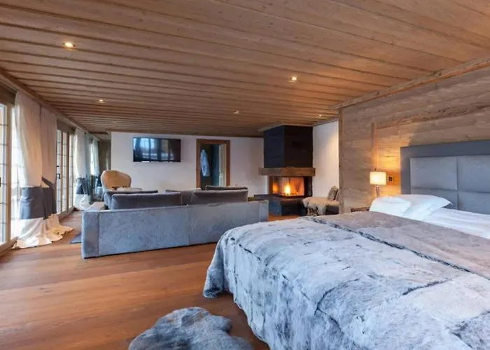 Stunning Modern With Indoor Pool And *