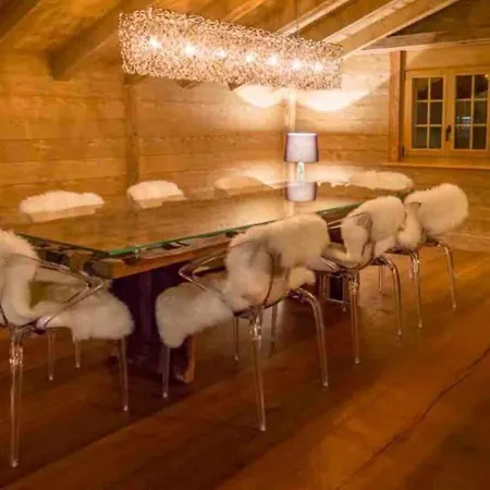 Stunning Modern With Indoor Pool And Lauenen